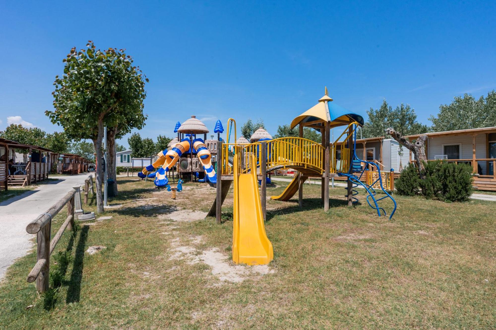 Club Del Sole Riccione Easy Camping Village Exterior foto